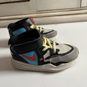 Nike Kyrie Infinity Se Infant/Toddler Shoes Sneakers high-tops Velcro size 9C